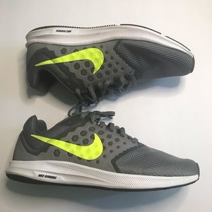 Almost new Women’s Nike Running shoes size 8